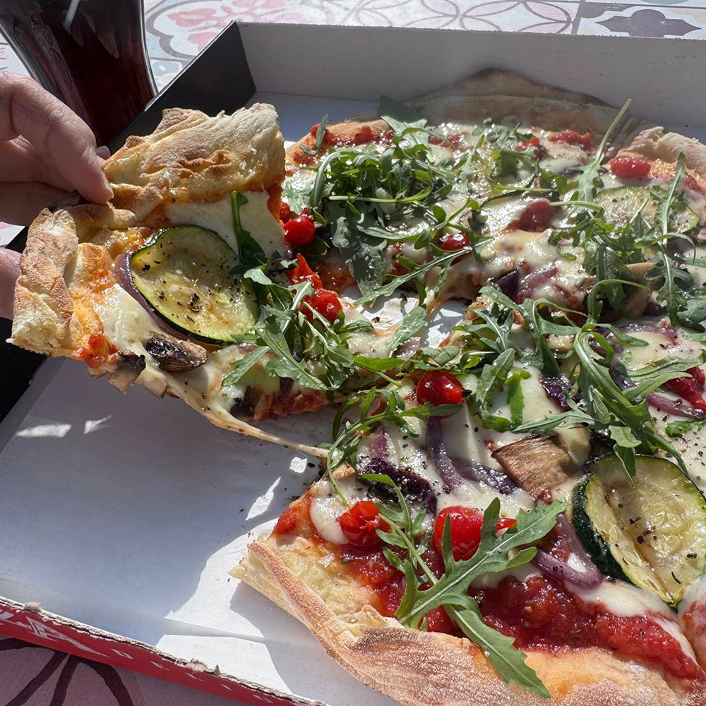 Pizza at the New Flying Horse pub in Wye, Kent